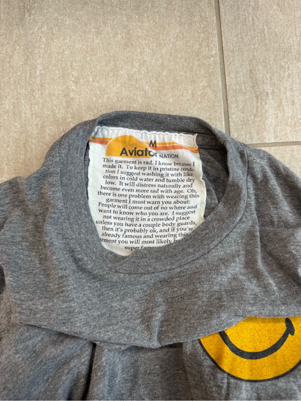 😊Aviator Nation Gray Boyfriend Smiley, Never Stop Chasing Rainbows Tee - Med😊 - Picture 8 of 13